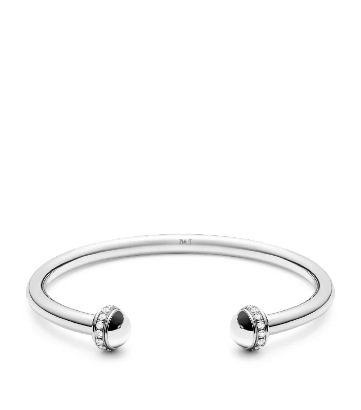 - Winter dog thick down jacketWhite Gold and Diamond Possession Open Bangle