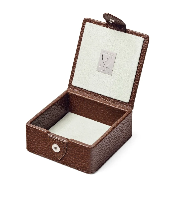 - Postoperative pet anti-licking Elizabethan collarSmall Leather Stud Box